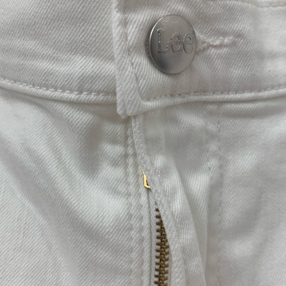 Women’s Lee Legendary Style Flare White Jeans Size 12 NEW WITH TAGS - Picture 5 of 8